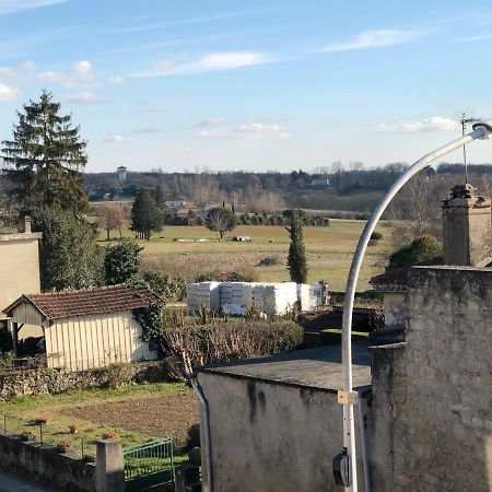 Appartement Cosy Et Lumineux Caussens Luaran gambar